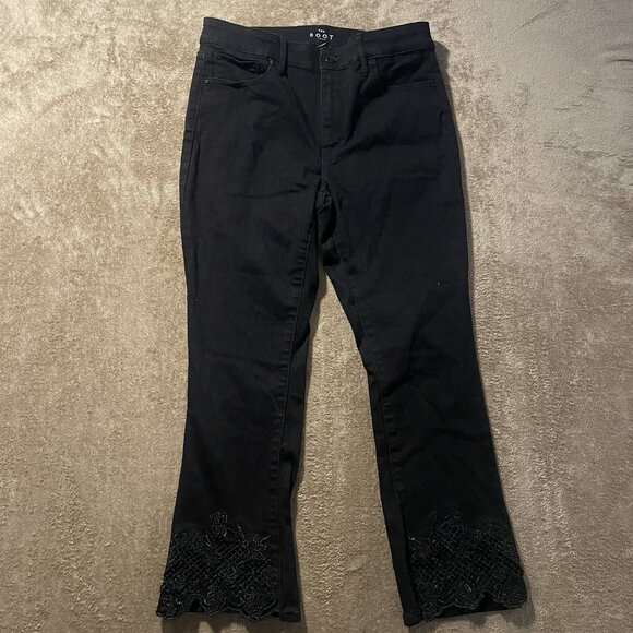White House Black Market Jeans Womens 8 The Boot Crop Black Embroidered Rose - Picture 1 of 9